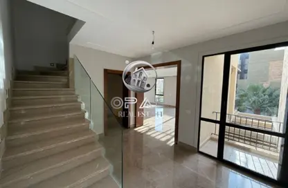 دوبلكس - 4 غرف نوم - 3 حمامات للايجار في 6 ويست - بيفرلي هيلز - كمبوندات الشيخ زايد - الشيخ زايد - الجيزة