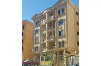 Apartment - 3 Bedrooms - 2 Bathrooms for sale in South Lotus - El Lotus - New Cairo City - Cairo