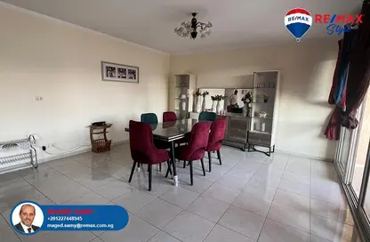 شقة - 3 غرف نوم - 3 حمامات للايجار في شارع عمر بن الخطاب - الرحاب المرحلة الرابعة - الرحاب - مدينة القاهرة الجديدة - القاهرة