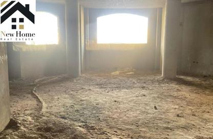 Apartment - 4 Bedrooms - 3 Bathrooms for sale in 2nd Area - Shorouk City - Cairo