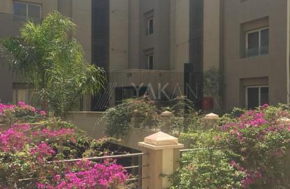 شقة - 2 غرف نوم - 2 حمامات للبيع في ذا فيلدج - المستثمرين الجنوبية - مدينة القاهرة الجديدة - القاهرة
