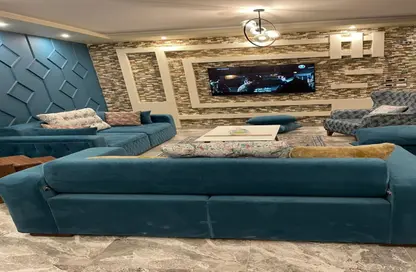 Apartment - 3 Bedrooms - 3 Bathrooms for sale in Stone Residence - 5th Settlement Compounds - The 5th Settlement - New Cairo City - Cairo