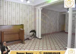 شقة - 3 غرف نوم - 2 حمامات للبيع في شارع مصطفى كامل - محرم بك - حي شرق - الاسكندرية
