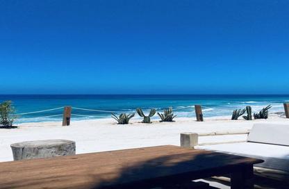 Chalet - 2 Bedrooms - 2 Bathrooms for sale in Jefaira - Ras Al Hekma - North Coast