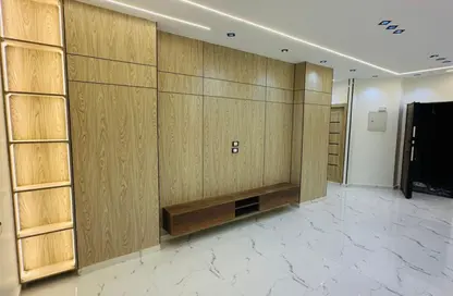 Apartment - 2 Bedrooms - 2 Bathrooms for sale in Gate 3 old - Khafre - Hadayek El Ahram - Giza