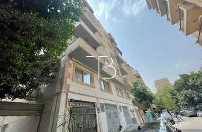 شقة - 3 غرف نوم - 2 حمامات للبيع في شارع لبنان - المهندسين - الجيزة