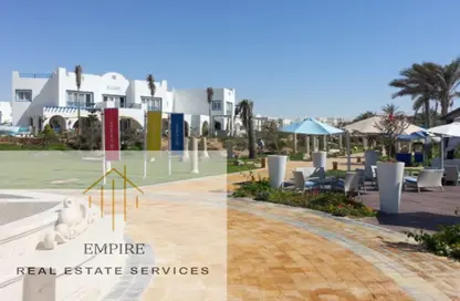 Chalet - 2 Bedrooms - 2 Bathrooms for sale in Mountain View - Ras Al Hekma - North Coast