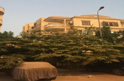 Apartment - 4 Bedrooms - 3 Bathrooms for sale in 7th District - Sheikh Zayed City - Giza