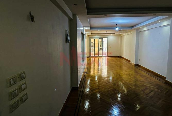 8309820 - Property Image 2