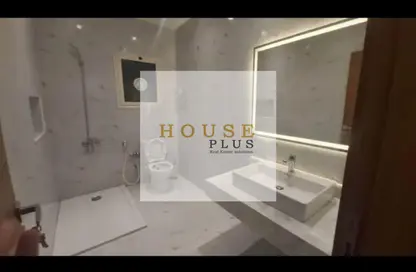 Villa - 4 Bedrooms - 4 Bathrooms for rent in Greens - 6th District - Sheikh Zayed City - Giza