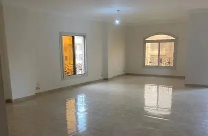 شقة - 3 غرف نوم - 2 حمامات للايجار في شارع جعفر بن ابي طالب - الياسمين 4 - الياسمين - مدينة القاهرة الجديدة - القاهرة