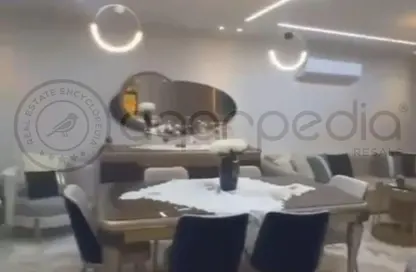 Apartment - 2 Bedrooms - 3 Bathrooms for sale in Hyde Park - New Cairo City - Cairo