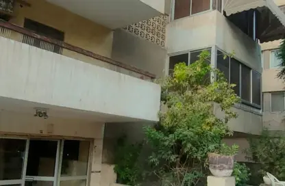 بناية كاملة - 8 غرف نوم - 8 حمامات للبيع في شارع امتداد مكرم عبيد - مساكن المهندسين - مدينة نصر - القاهرة