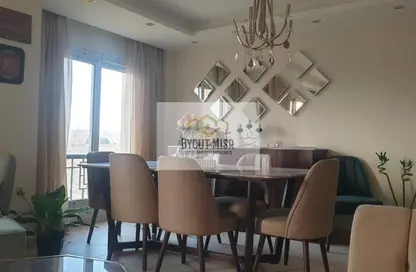 Apartment - 3 Bedrooms - 2 Bathrooms for sale in Stone Residence - 5th Settlement Compounds - The 5th Settlement - New Cairo City - Cairo