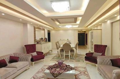 Apartment - 3 Bedrooms - 3 Bathrooms for sale in Gate 4 - Mena - Hadayek El Ahram - Giza