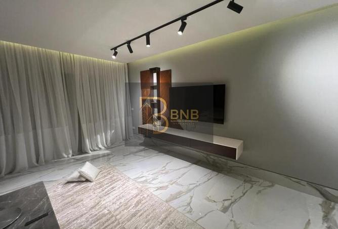 8019288 - Property Image 2