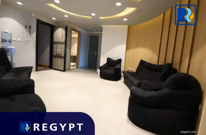 Office Space - Studio - 3 Bathrooms for rent in Zahraa Al Maadi St. - Degla - Hay El Maadi - Cairo