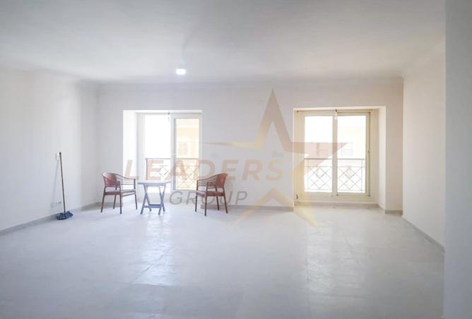 8423401 - Property Main Image