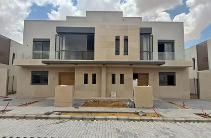 فيلا - 4 غرف نوم - 5 حمامات للبيع في الكارما جيتس - مدينة زايد الجديدة - الشيخ زايد - الجيزة