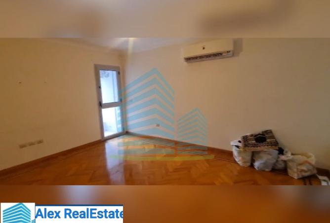 8105345 - Property Image 2