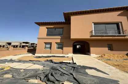 فيلا - 5 غرف نوم - 4 حمامات للبيع في كايرو جايت - كمبوندات الشيخ زايد - الشيخ زايد - الجيزة