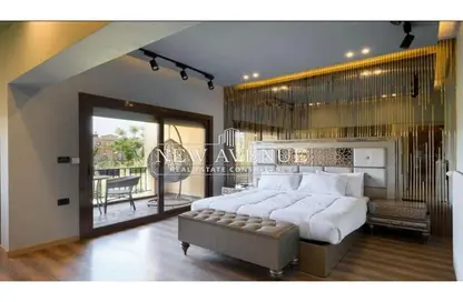 Villa - 3 Bedrooms - 5 Bathrooms for sale in Mivida - 5th Settlement Compounds - The 5th Settlement - New Cairo City - Cairo