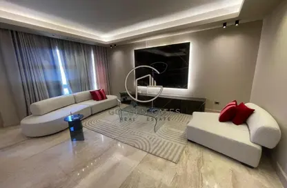 (بنتهاوس  (روف - 4 غرف نوم - 4 حمامات للايجار في بارك فيو - المستثمرين الشمالية - مدينة القاهرة الجديدة - القاهرة