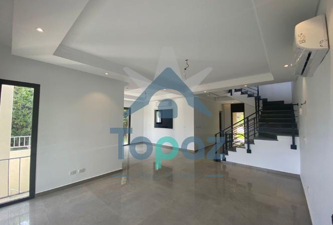 8440689 - Property Image 2