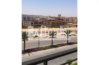 (بنتهاوس  (روف - 3 غرف نوم - 3 حمامات للبيع في مون ريزيدنس - فيفث سكوير - التجمع الخامس - مدينة القاهرة الجديدة - القاهرة