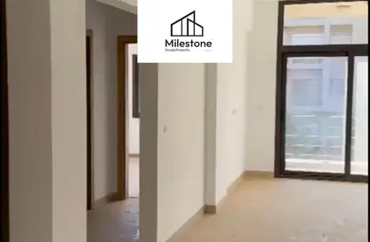 Apartment - 2 Bedrooms - 2 Bathrooms for rent in Moon Residences - Fifth Square - The 5th Settlement - New Cairo City - Cairo