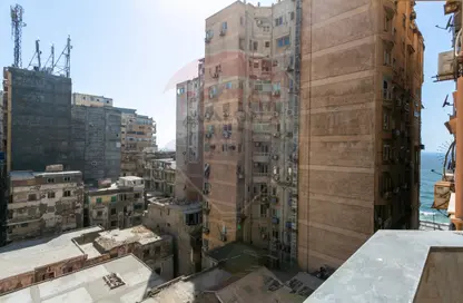 Apartment - 3 Bedrooms - 2 Bathrooms for sale in Camp Chezar - Hay Wasat - Alexandria