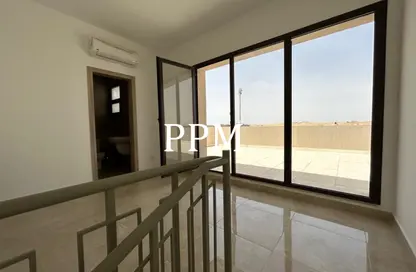 (بنتهاوس  (روف - 3 غرف نوم - 3 حمامات للايجار في مون ريزيدنس - فيفث سكوير - التجمع الخامس - مدينة القاهرة الجديدة - القاهرة