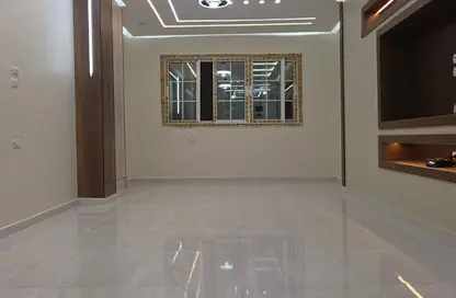 شقة - 3 غرف نوم - 2 حمامات للبيع في البوابة الثالثة - منقرع - حدائق الاهرام - الجيزة