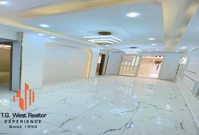 8064893 - Property Image 2