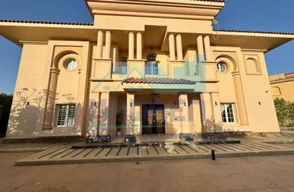 Villa - 6 Bedrooms - 7 Bathrooms for sale in Madinaty - Cairo