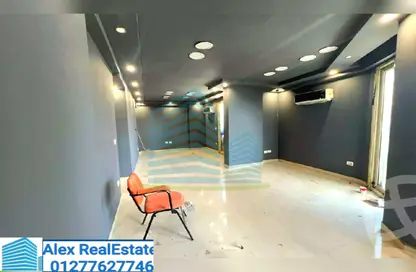 Office Space - Studio - 2 Bathrooms for rent in Moharam Bek St. - Moharam Bek - Hay Wasat - Alexandria