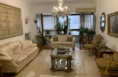 شقة - 3 غرف نوم - 2 حمامات للبيع في الزمالك - القاهرة