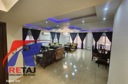 Apartment - 4 Bedrooms - 2 Bathrooms for rent in Abdelhakim Al Refaey St. - 8th Zone - Nasr City - Cairo