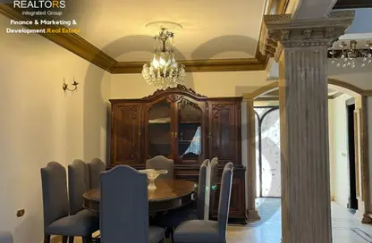 تاون هاوس - 4 غرف نوم - 5 حمامات للبيع في حدائق المهندسين - الحي الرابع - الشيخ زايد - الجيزة تاون هاوس - 4 غرف نوم - 5 حمامات للبيع في حدائق المهندسين - الحي الرابع - الشيخ زايد - الجيزة