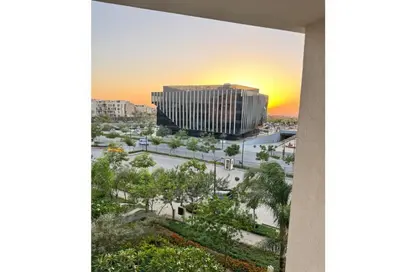 Apartment - 2 Bedrooms - 3 Bathrooms for sale in Eastown - 5th Settlement Compounds - The 5th Settlement - New Cairo City - Cairo