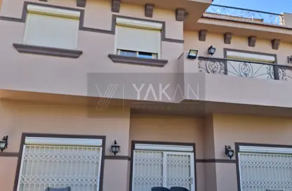 فيلا - 4 غرف نوم - 4 حمامات للبيع في مون فالي - المستثمرين الجنوبية - مدينة القاهرة الجديدة - القاهرة