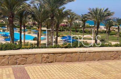 Chalet - 2 Bedrooms - 2 Bathrooms for sale in La Vista 3 - La Vista - Al Ain Al Sokhna - Suez