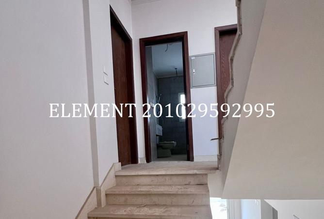 8205925 - Property Image 2