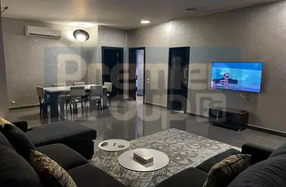 شقة - 2 غرف نوم - 2 حمامات للايجار في ذا فيلدج - المستثمرين الجنوبية - مدينة القاهرة الجديدة - القاهرة