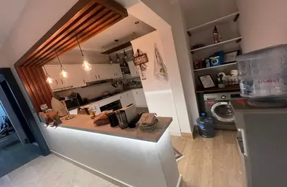 Apartment - 3 Bedrooms - 3 Bathrooms for sale in Stone Residence - 5th Settlement Compounds - The 5th Settlement - New Cairo City - Cairo