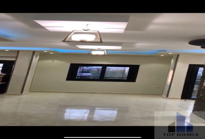 8233483 - Property Image 2