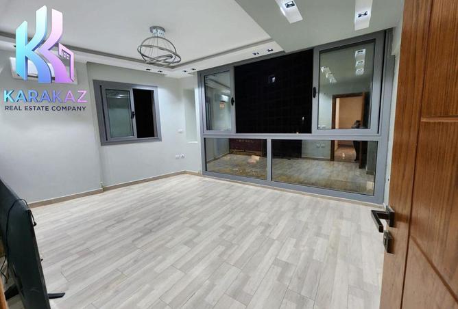 8070572 - Property Image 3