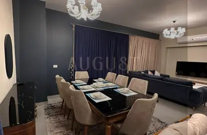 تاون هاوس - 3 غرف نوم - 3 حمامات للبيع في كمبوند البروج - كمبوندات الشروق - مدينة الشروق - القاهرة