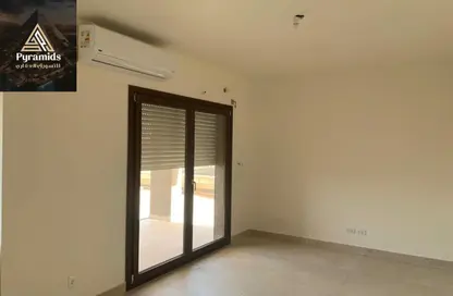 شقة - 2 غرف نوم - 3 حمامات للايجار في بيراميدز هايتس - طريق مصر اسكندرية الصحراوي - مدينة 6 أكتوبر - الجيزة