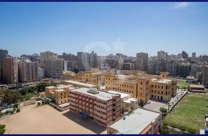 شقة - 2 غرف نوم - 1 حمام للبيع في شارع الاقبال - لوران - حي شرق - الاسكندرية